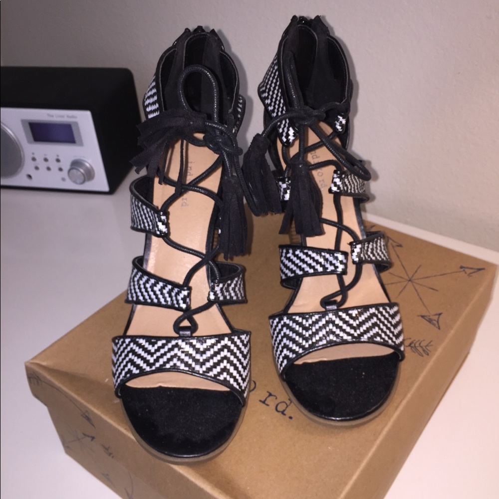 Women’s shoes